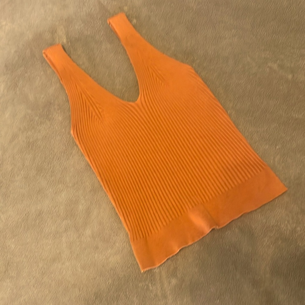 Ribbed Tank
